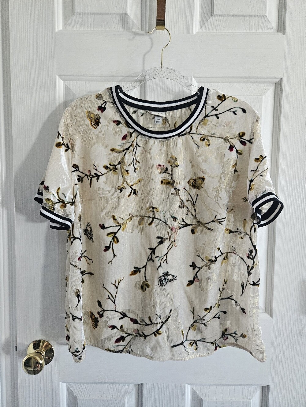 NWOT A New Day Vintage Inspired Floral Burnout Velvet Sheer Ringer Tee